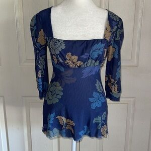 Sweet Pea By Staci Frati Blue And Yellow Square Neck Floral Tie Back Top